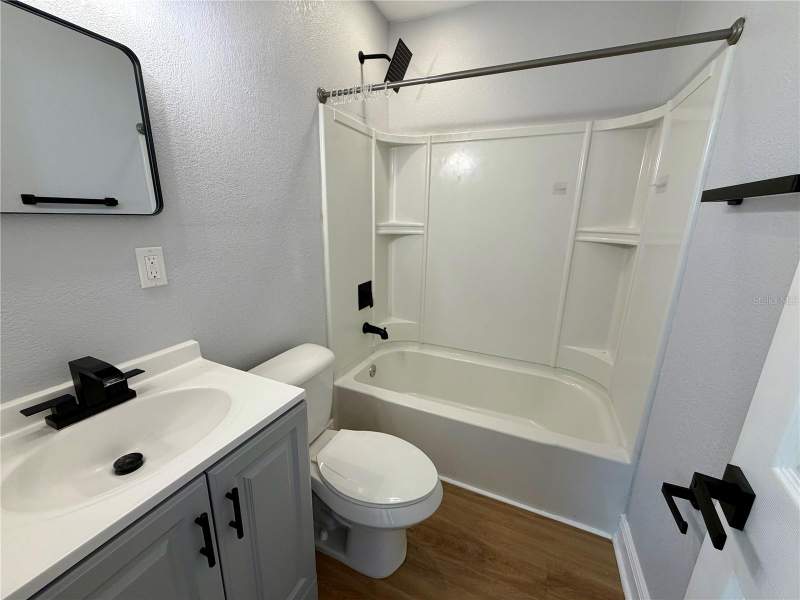 4 bedroom Single Family Residence at 301 80th Avenue, Rio Vista, St Petersburg — photo 4