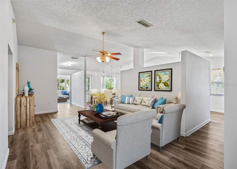 2 bedroom Single Family Residence at 1409 New Abbey Avenue, Scottish Highlands, Leesburg — photo 2