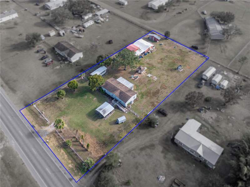 3 bedroom Manufactured Home at 11404 Lithia Pinecrest Road, Hunters Hill Rep, Lithia — photo 2