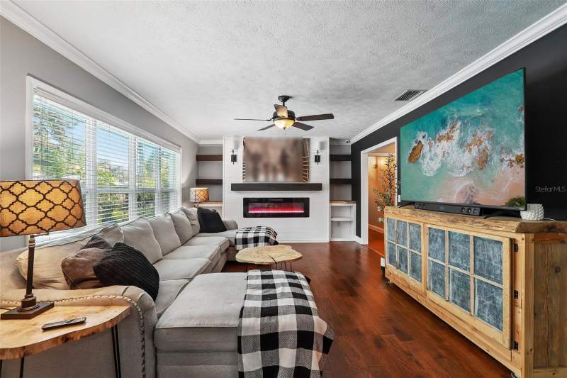 4 bedroom Single Family Residence at 2311 Green Lawn Street, Oak Mont Unit 07, Brandon — photo 5
