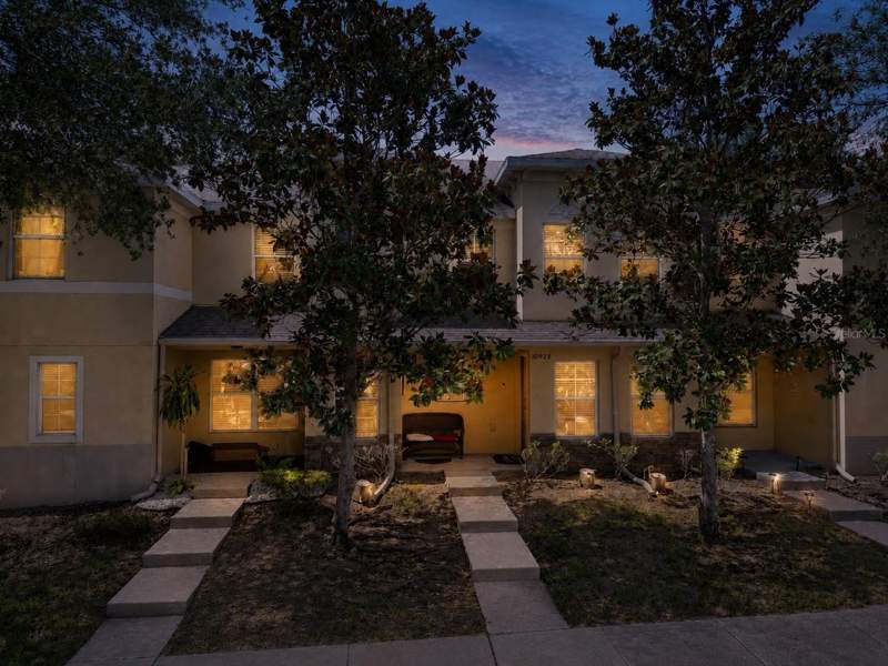 3 bedroom Townhouse at 10928 Keys Gate Dr, Summerfield Village 1 Tract 2 Phases 3 4, Riverview — photo 2