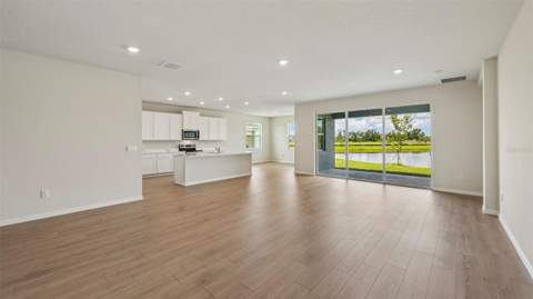 10444 Woodland Garden Way, Parrish FL - photo 10 of 45