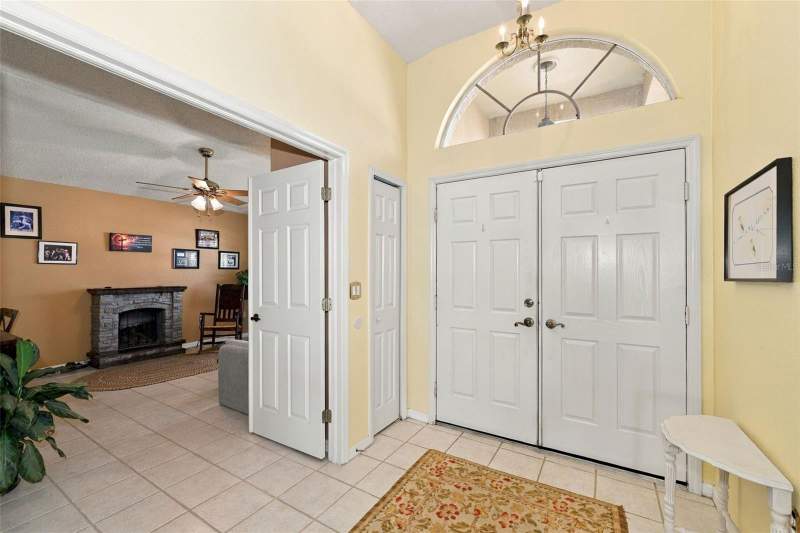 4 bedroom Single Family Residence at 4401 Fort Shaw Drive, Southern Oaks, New Port Richey — photo 3