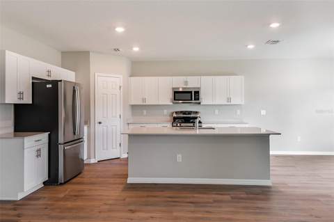 33647 Noble Creek Place, Dade City FL - photo 10 of 29