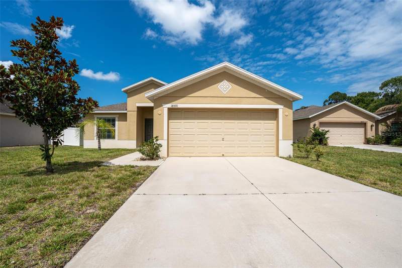 18591 BRIAR OAKS DRIVE home for sale in Briar Oaks Village