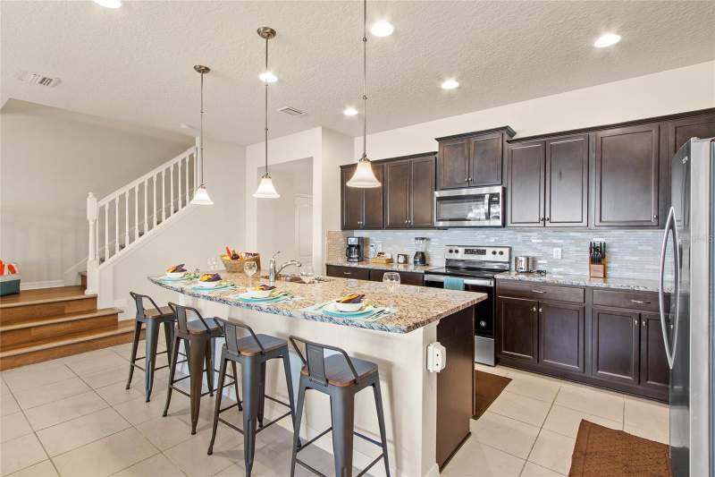 5 bedroom Townhouse at 2426 Tangier Drive, Windsor At Westside Ph 3, Kissimmee — photo 4