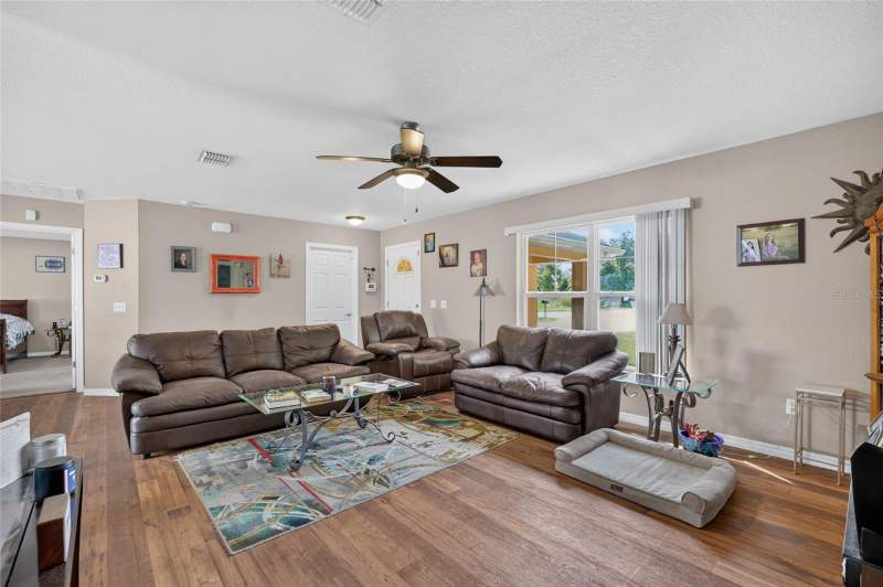 3 bedroom Single Family Residence at 38 Juniper Loop Court, Silver Spgs Shores, Ocala — photo 5