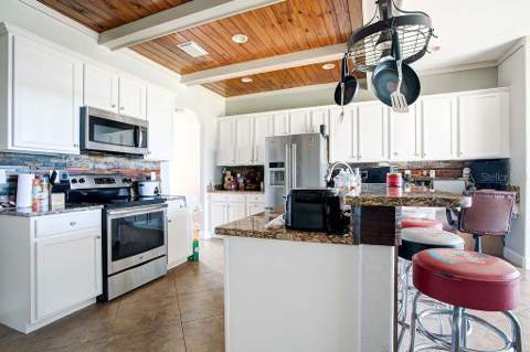 6914 Quiet Creek Drive, Bradenton FL - photo 14 of 59