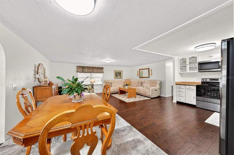 3 bedroom Mobile Home at 7 Cocos Plumosa Drive #A, Eustis Country Club Manor Mhp Unit 02A, Eustis — photo 4
