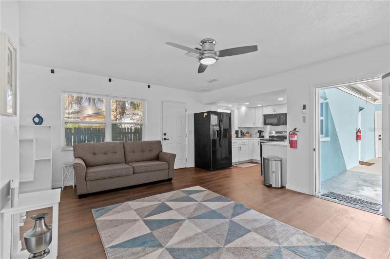 4 bedroom Single Family Residence at 804 13th Avenue, Royal Poinciana, St Petersburg — photo 5