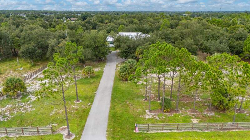 4 bedroom Single Family Residence at 6027 Westminster Street, Punta Gorda, Punta Gorda — photo 2