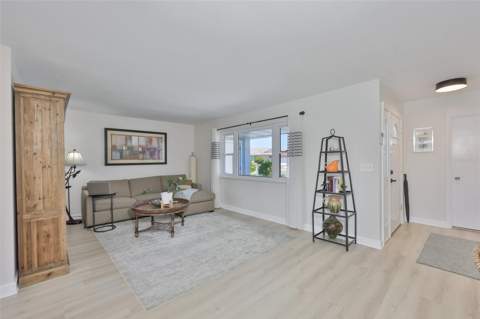 1704 Danbury Drive, Sun City Center FL - photo 10 of 51