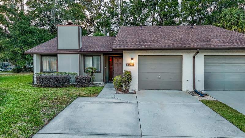2 bedroom Townhouse at 3601 NE 17th Lane, Fox Meadow 02, Ocala — photo 2