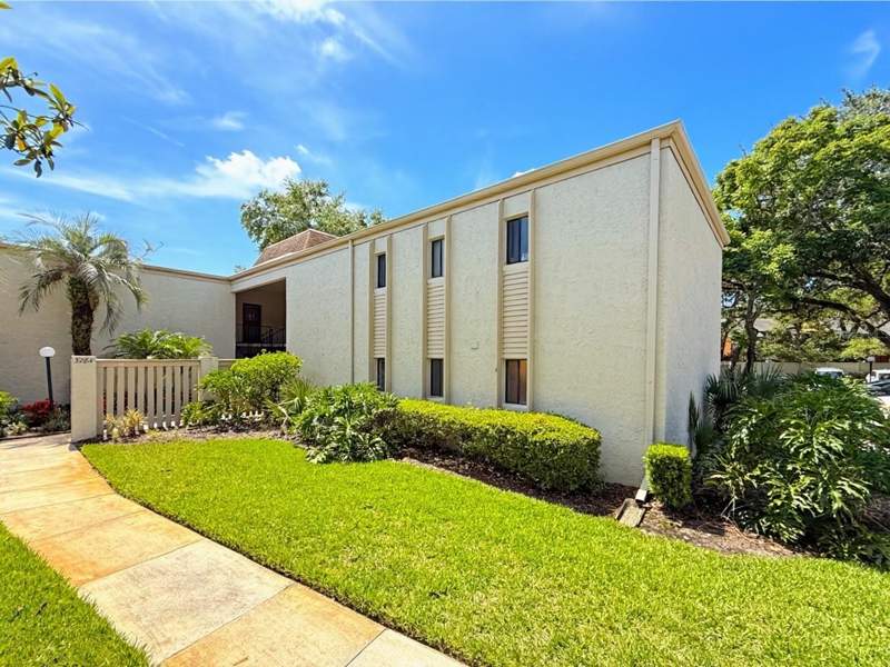 2 bedroom Condominium at 3284 S Semoran Boulevard #11, Wimbledon Park Condo No 1, Orlando — photo 1