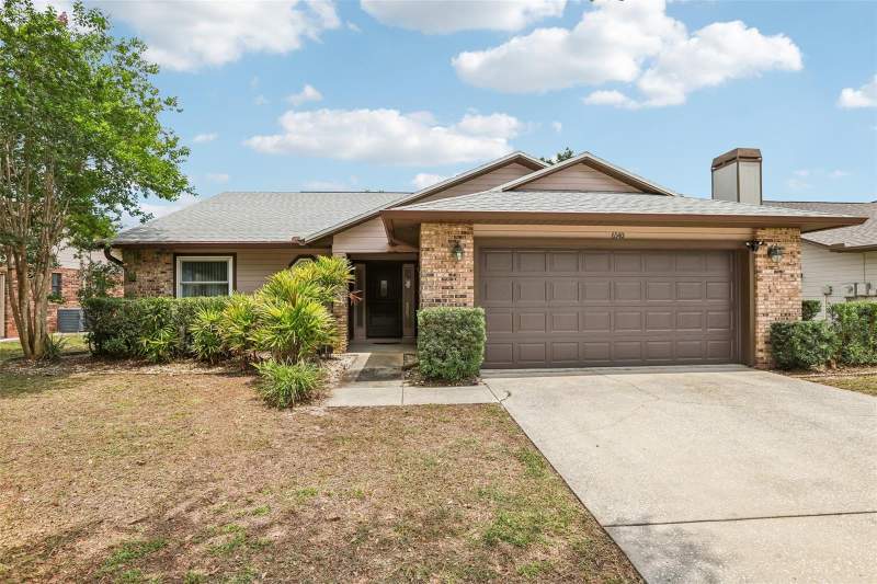 6540 FOXMOOR DRIVE home for sale in Silver Oaks