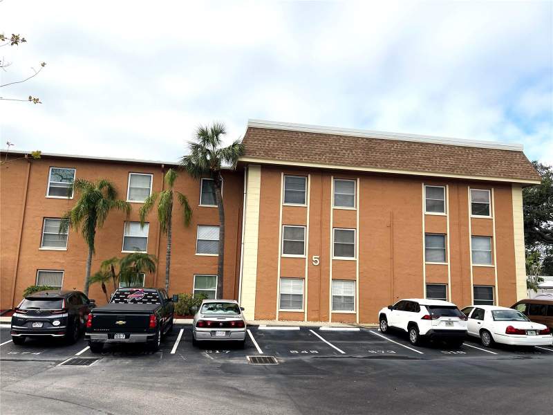 1 bedroom Condominium at 12760 Indian Rocks Road #562, New Atlantis Club Condo, Largo — photo 2