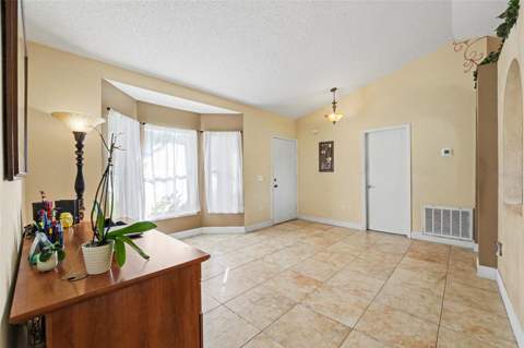 807 Del Prado Drive, Kissimmee FL - photo 6 of 6