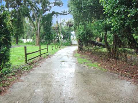 7556 23rd Street, Zephyrhills FL - photo 20 of 22
