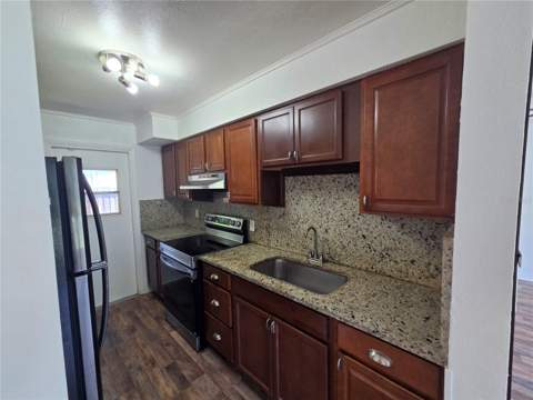 1500 Crest Avenue, Leesburg FL - photo 10 of 23