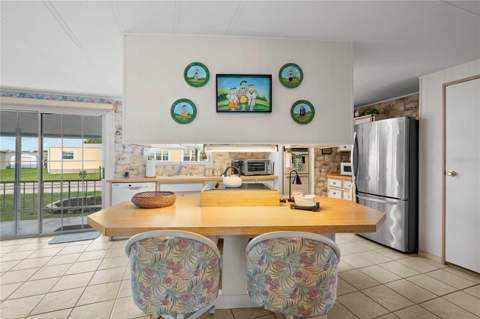 5352 Plant Street, Zephyrhills FL - photo 18 of 77