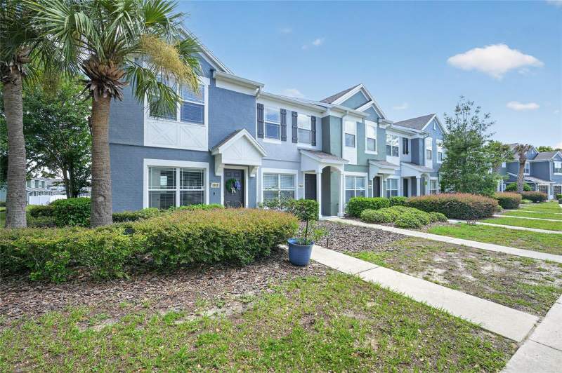 2 bedroom Townhouse at 4908 SW 45th Circle, Wynchase Twnhms Rep, Ocala — photo 3