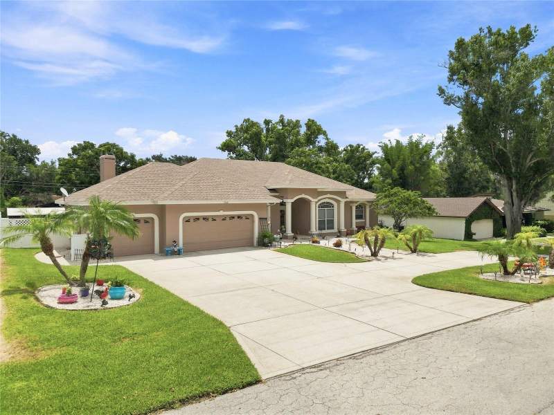 4 bedroom Single Family Residence at 5008 Lakeview Boulevard, Lake View Estates, Lakeland — photo 3