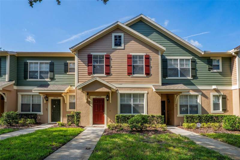3 bedroom Townhouse at 12744 Langstaff Drive, Lakes/Windermere-Lk Reams Twnh, Windermere — photo 3