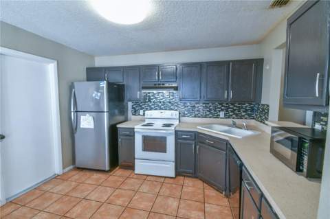 7416 Little Pond Court, Orlando FL - photo 7 of 25
