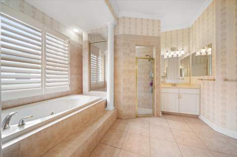 5243 Foxhunt Drive, Wesley Chapel FL - photo 21 of 45