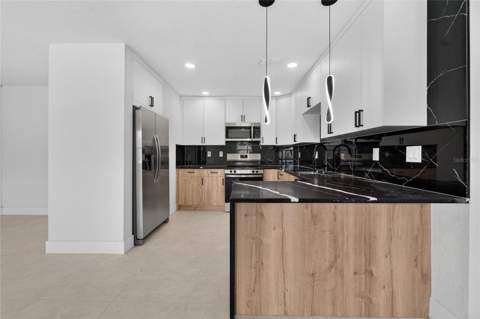 4711 W Lawn Avenue, Tampa FL - photo 20 of 75