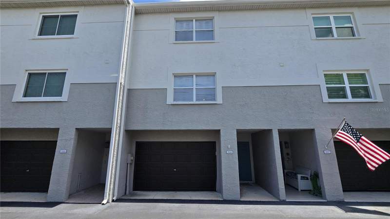 3 bedroom Townhouse at 521 Pinellas Bayway #206, Tierra Shores Townhomes, Tierra Verde — photo 2