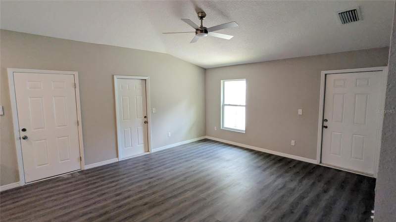 3 bedroom Single Family Residence at 1513 W 16th Street, Pine Level, Sanford — photo 4