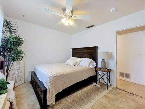 2404 Lauderdale Court, Orlando FL - photo 8 of 20