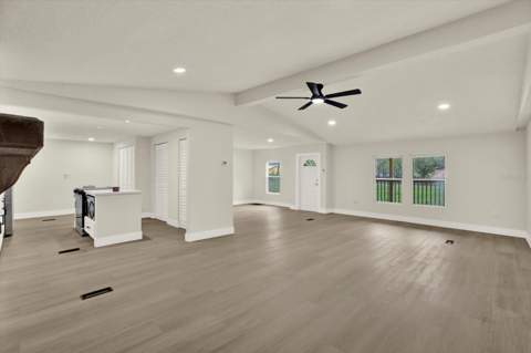 5801 Myrtle Lane, Tampa FL - photo 10 of 32