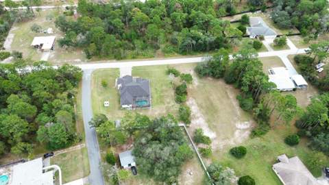 8210 Mackinaw Road, Weeki Wachee FL - photo 6 of 63