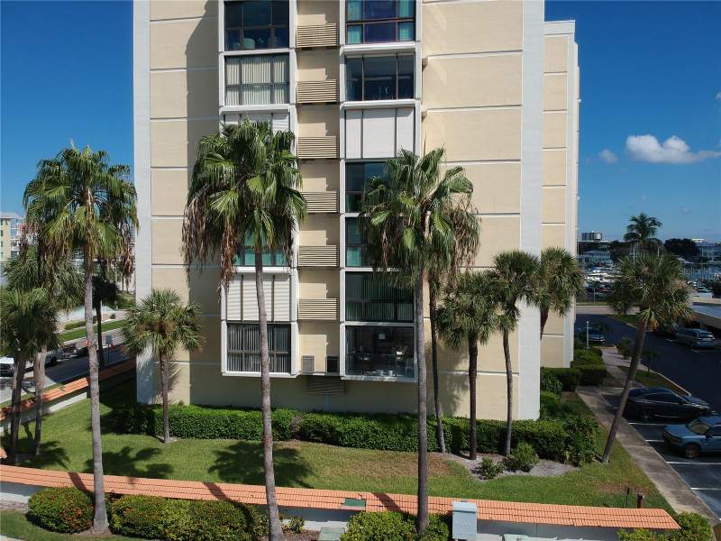 2 bedroom Condominium at 800 S Gulfview Boulevard #508, Clearwater Point 8 Tennis, Clearwater — photo 2