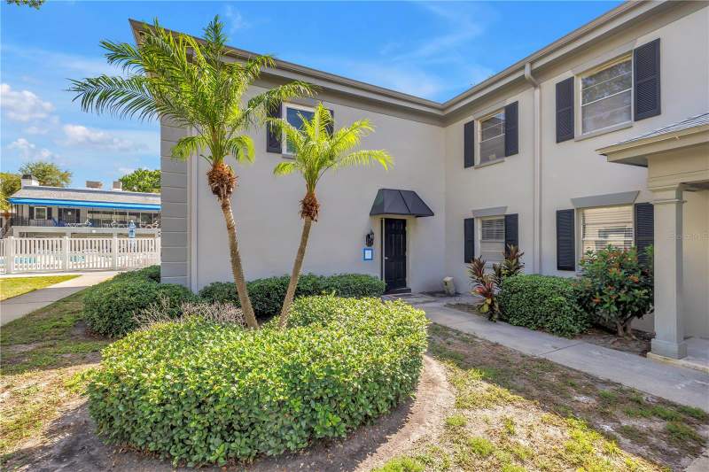 1 bedroom Condominium at 6960 Sunset Drive #1A, Les Chateaux Condo, South Pasadena — photo 4