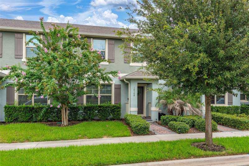 3 bedroom Townhouse at 10108 Salt Point Drive, Waterleigh Ph 2E, Winter Garden — photo 2