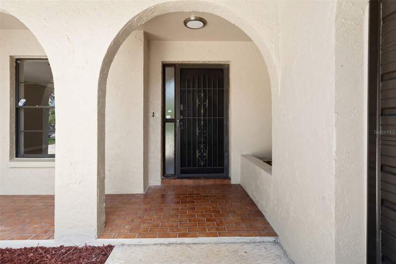 2 bedroom Single Family Residence at 5138 Mentmore Avenue, Spring Hill, Spring Hill — photo 5