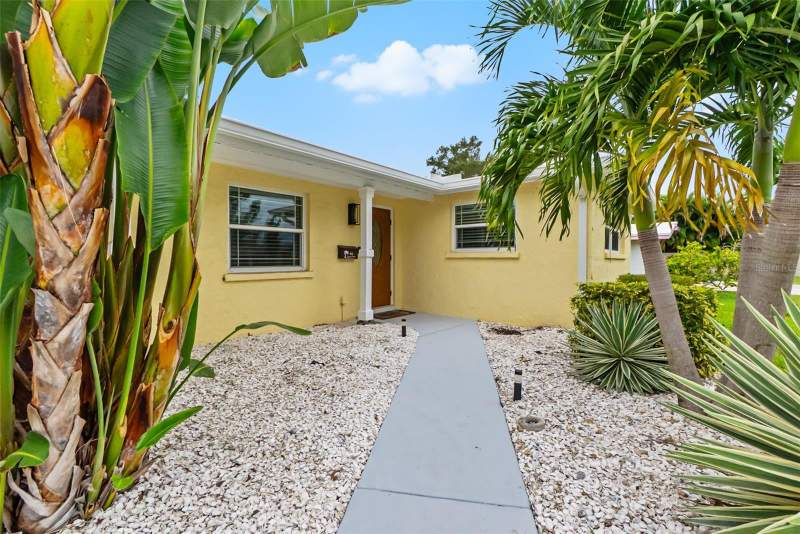 2 bedroom Single Family Residence at 912 Church Street, Beach Village, Venice — photo 3