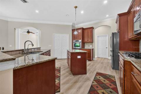5112 Abisher Wood Lane, Brandon FL - photo 13 of 48