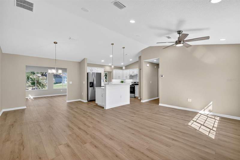 2 bedroom Single Family Residence at 13520 SE 87th Circle, Spruce Creek Country Club Echo Glen Ph 01, Summerfield — photo 4