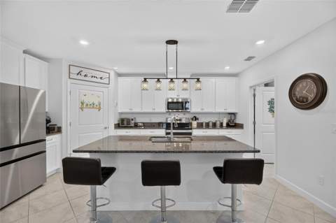 5325 Stoic Vale Drive, Wimauma FL - photo 12 of 87