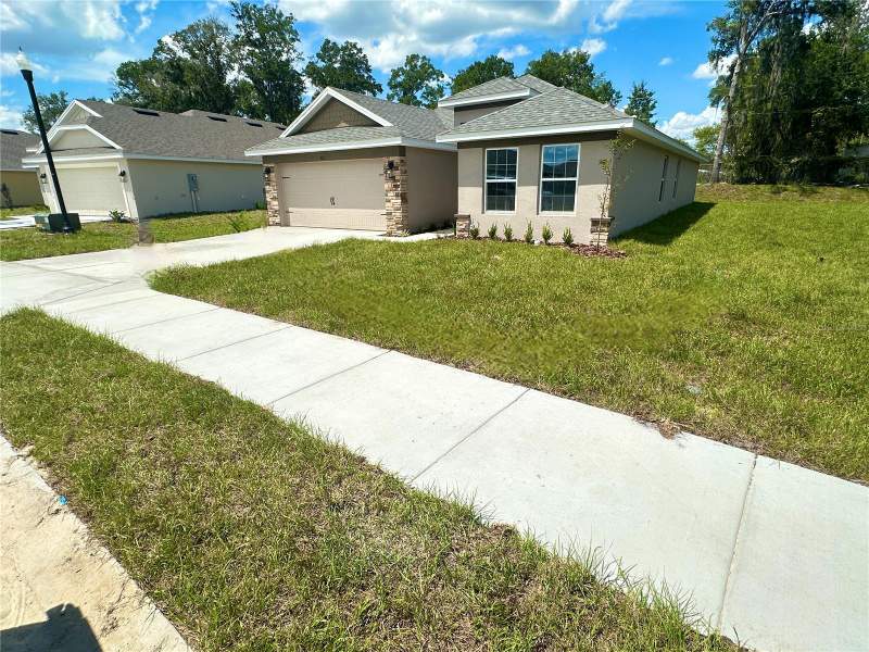 4 bedroom Single Family Residence at 4635 NE 32nd Place, Oak Hill Plantation, Ocala — photo 2