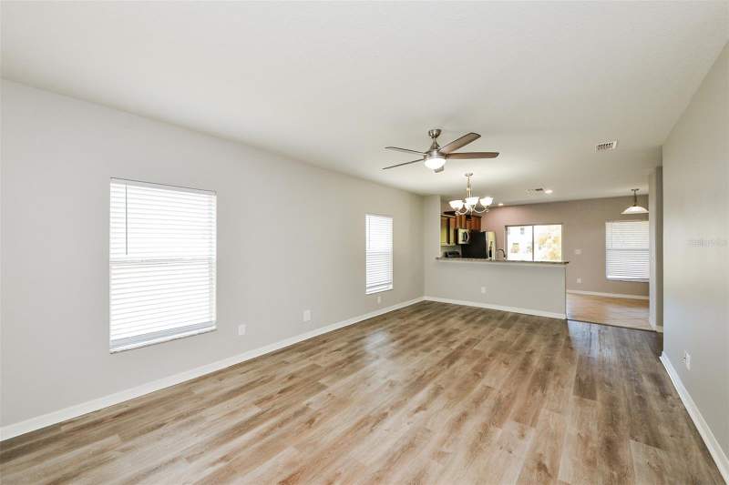 5 bedroom Single Family Residence at 2114 Richwood Pike Drive, Hawks Point Ph 1B-1, Ruskin — photo 5