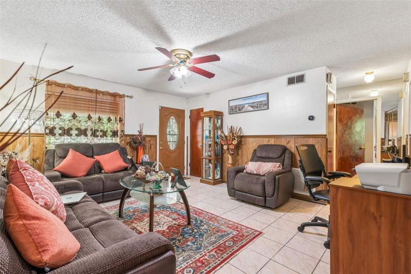 3 bedroom Single Family Residence at 5851 Hutton Drive, Lake Sparling Heights, Orlando — photo 5