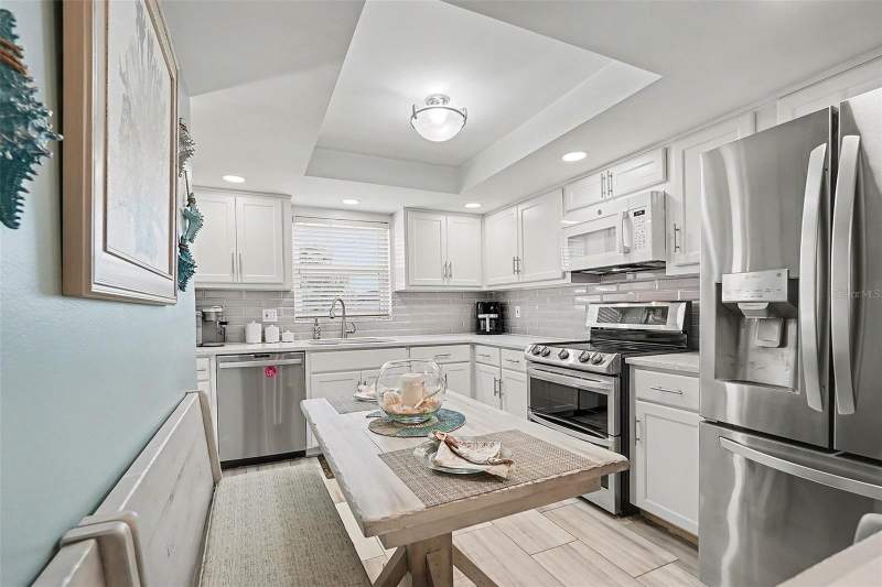 2 bedroom Villa at 1659 S Lake Avenue #1, Normandy Park South, Clearwater — photo 5