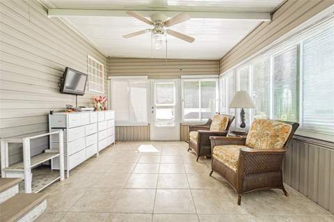 37349 Gill Avenue, Zephyrhills FL - photo 10 of 58