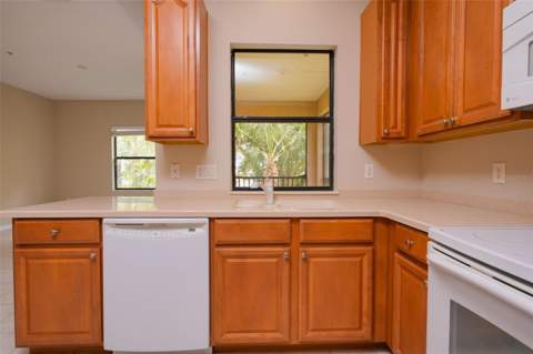 4015 Overture Circle #314, Bradenton FL - photo 20 of 57