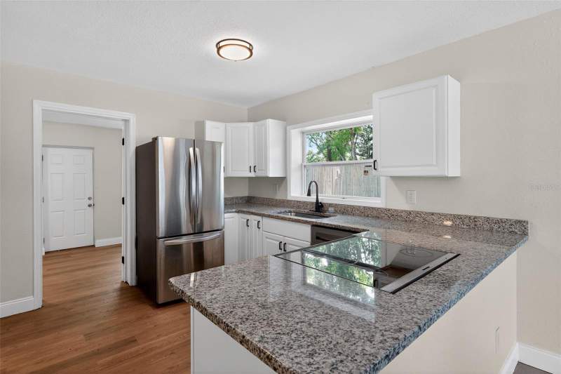 3 bedroom Single Family Residence at 6310 Belle Isles Drive, Belle Shore Isles, Groveland — photo 4